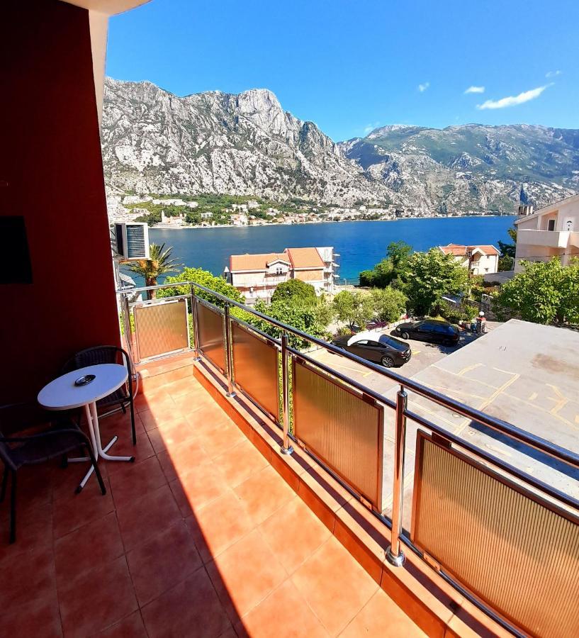 Standard Double Room with Balcony and Sea View