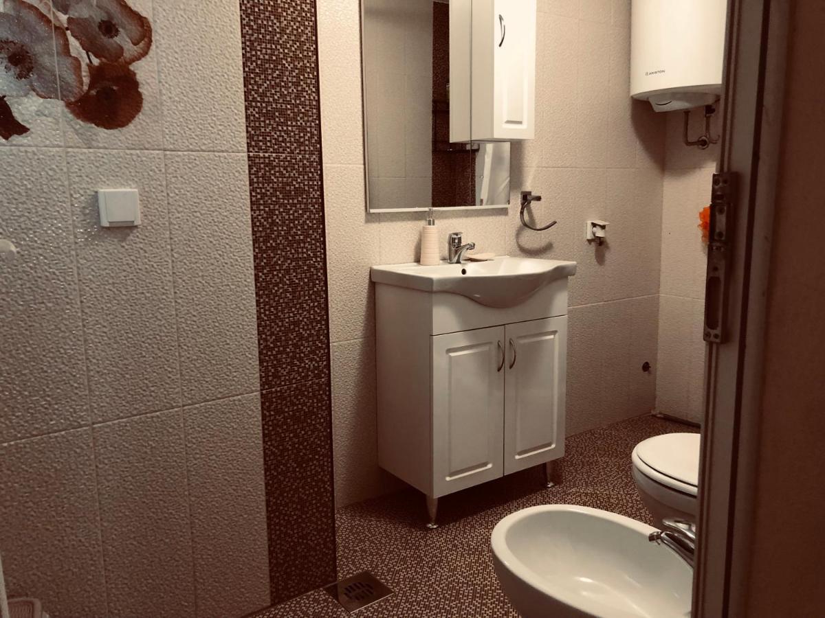 One-Bedroom Apartment,1130621796:JPEG