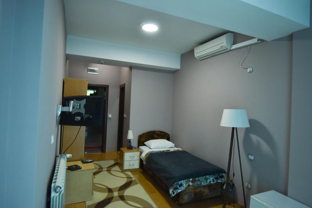 Single Room,1191361012:JPEG