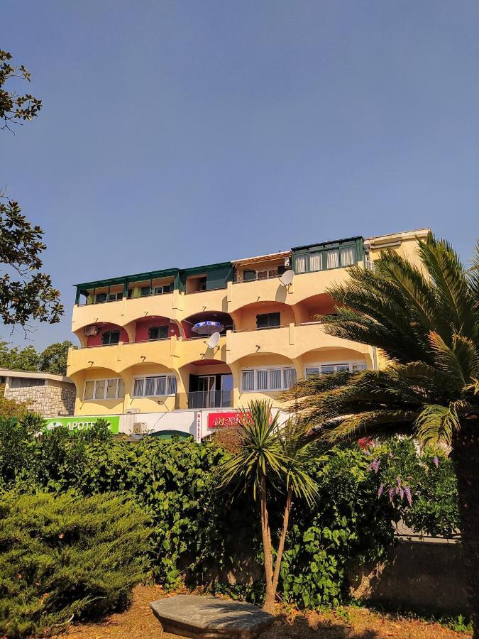 Studio with Sea View,1662414139:JPEG