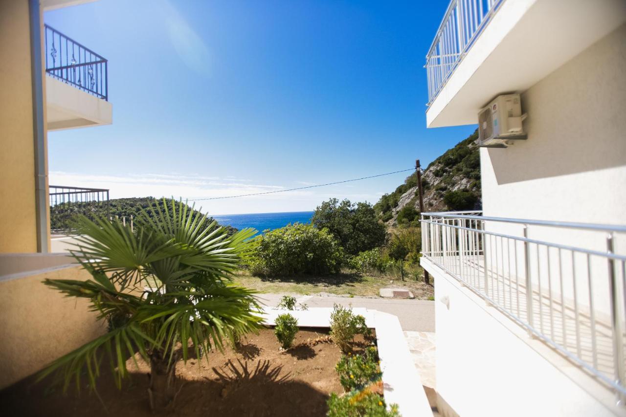 Studio avec Balcon