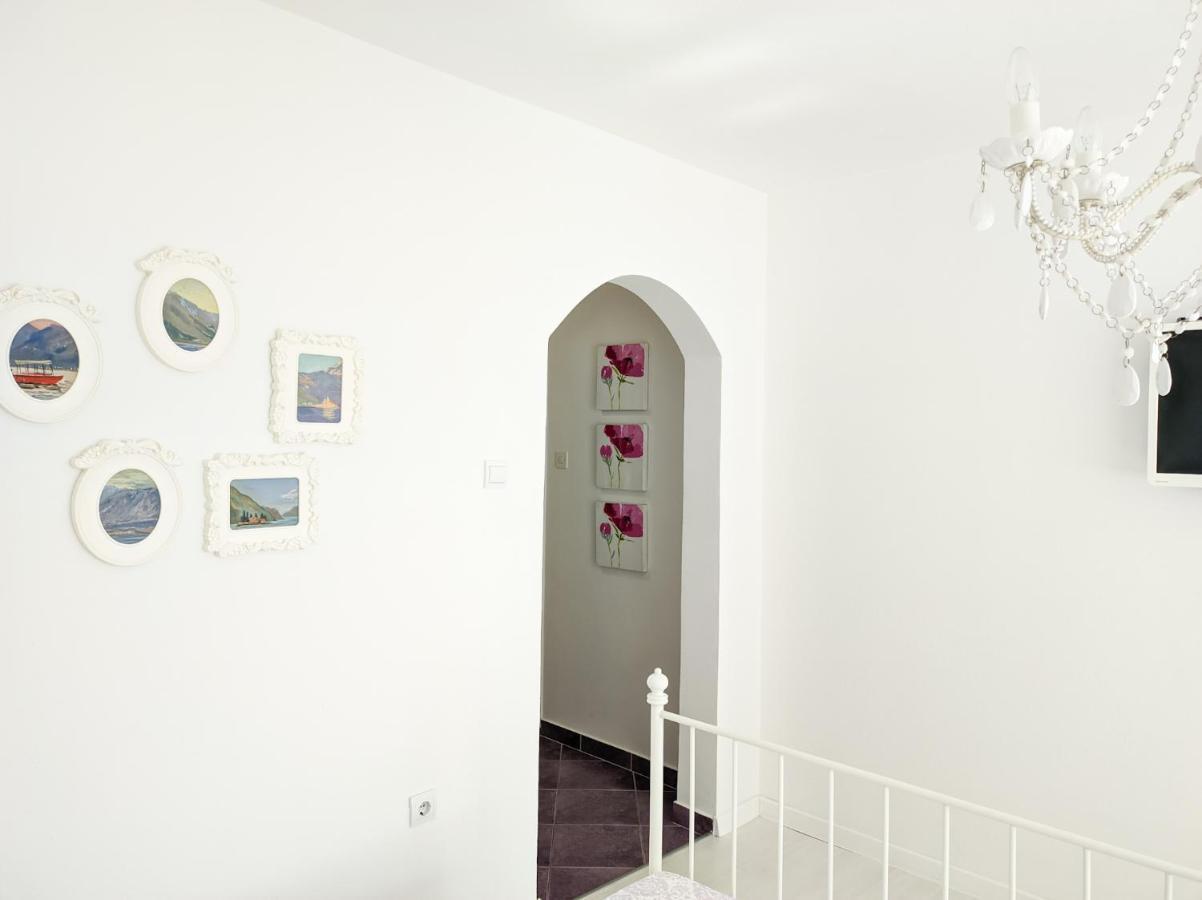 Studio with Partial Sea View,1206585046:JPEG