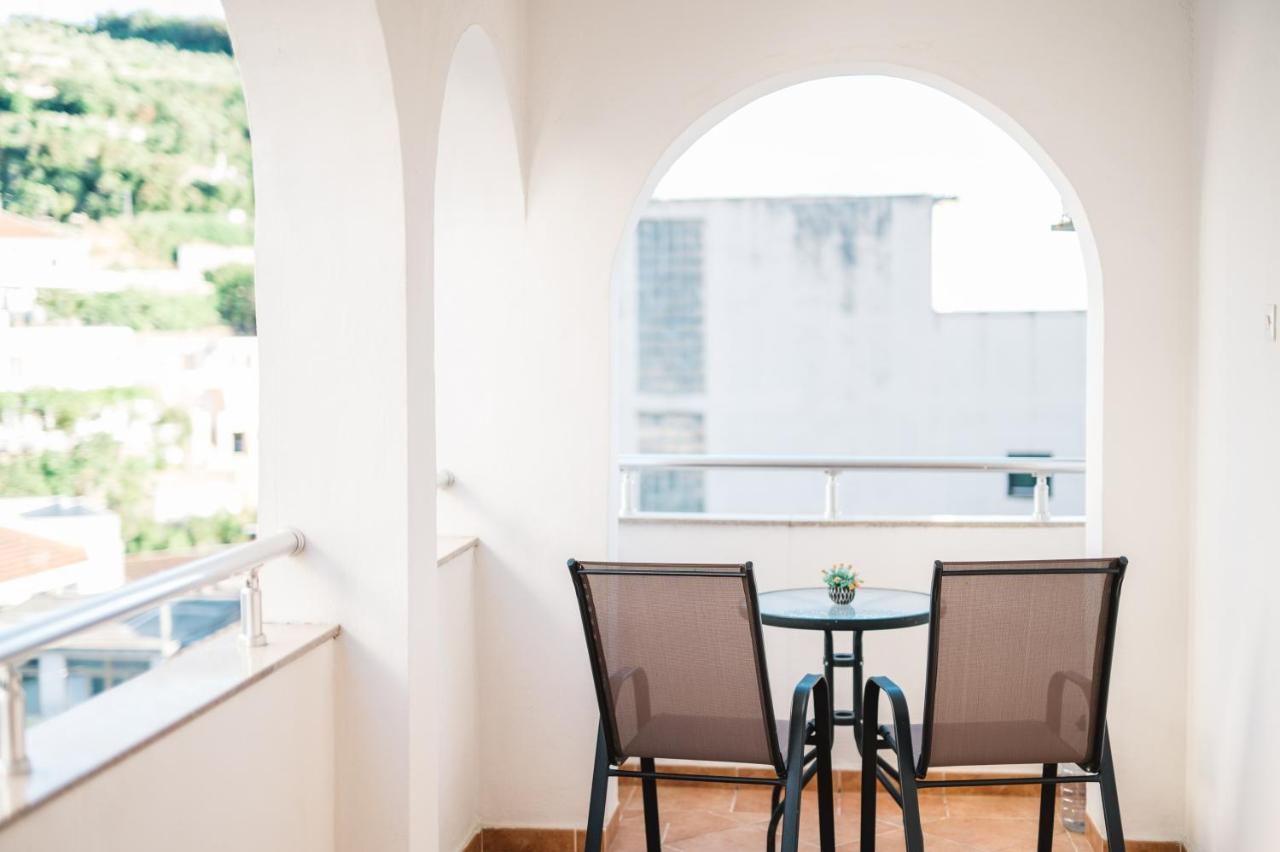 Deluxe Room,1240856812:JPEG