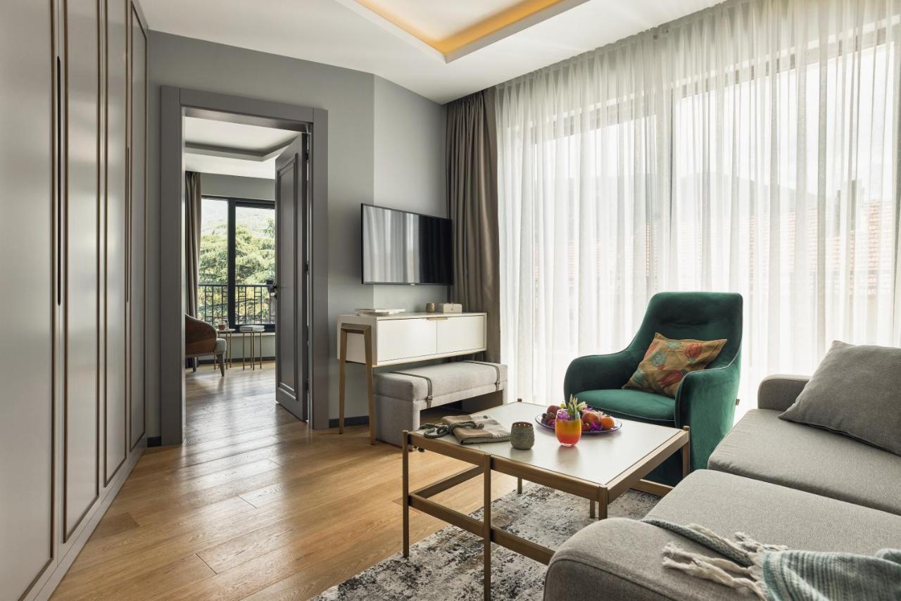 Suite with Garden View