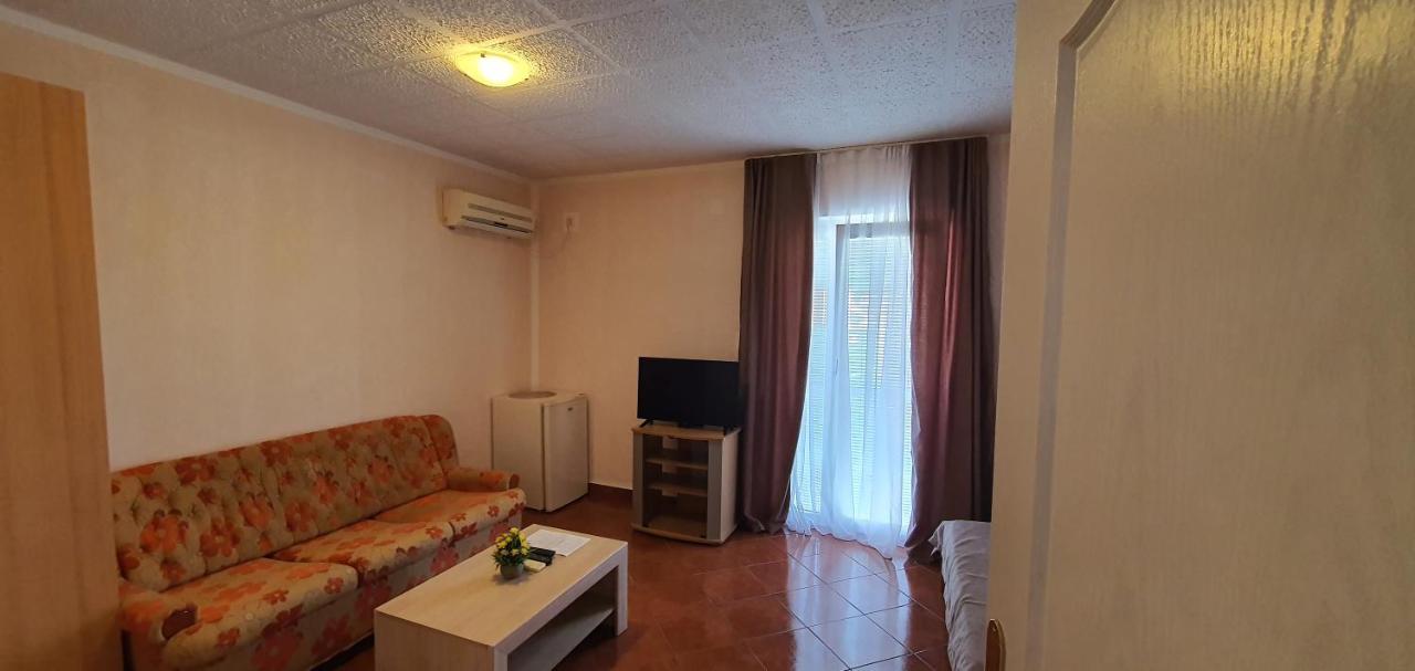 Dreibettzimmer mit Balkon