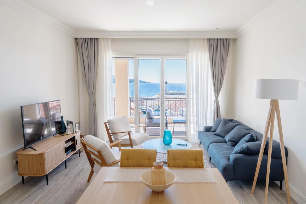 Luxury Two Bedroom Residence Sea View