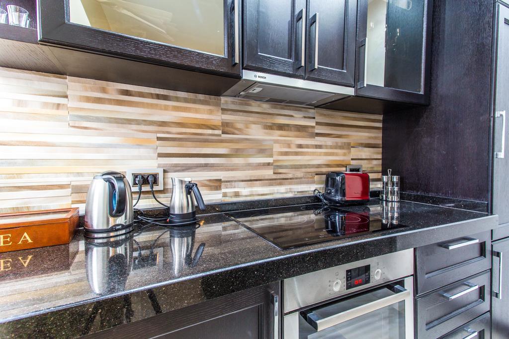 One-Bedroom Apartment,204447367:JPEG