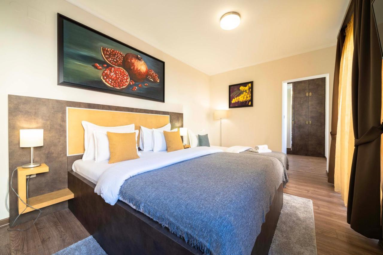 Standard Double/Twin Room with Extra Bed "Blok B" by Momentum
