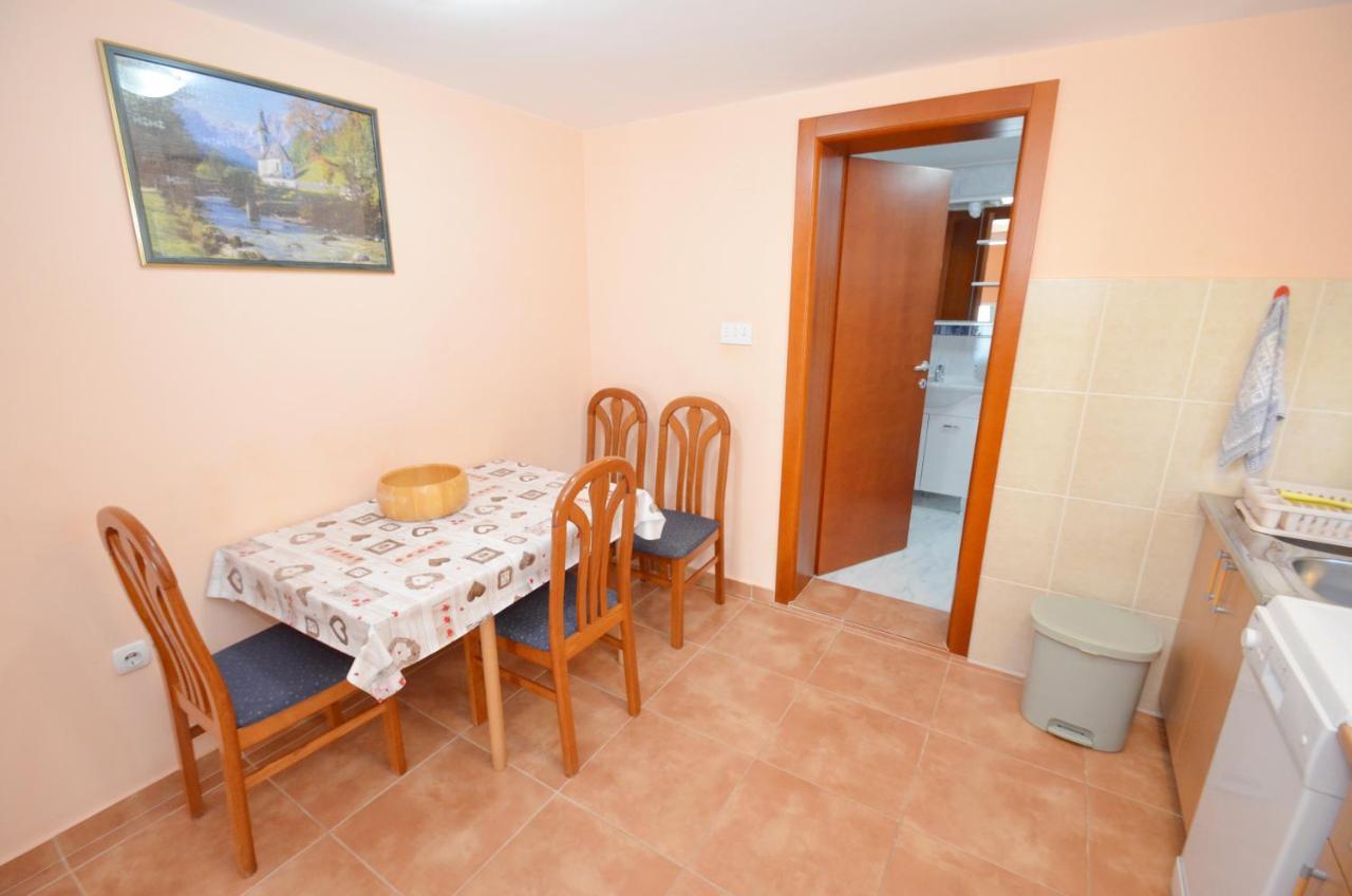 Apartment with Sea View,1486480411:JPEG