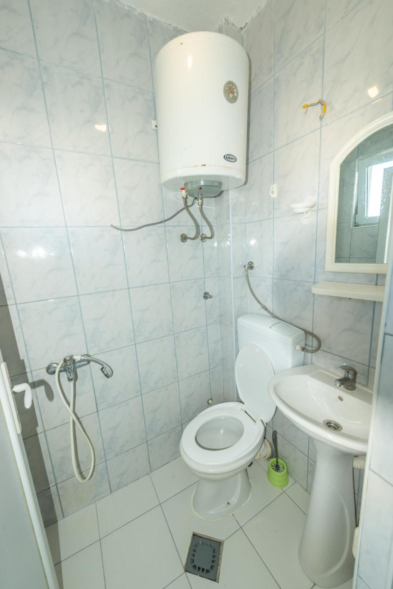 Basic Triple Room