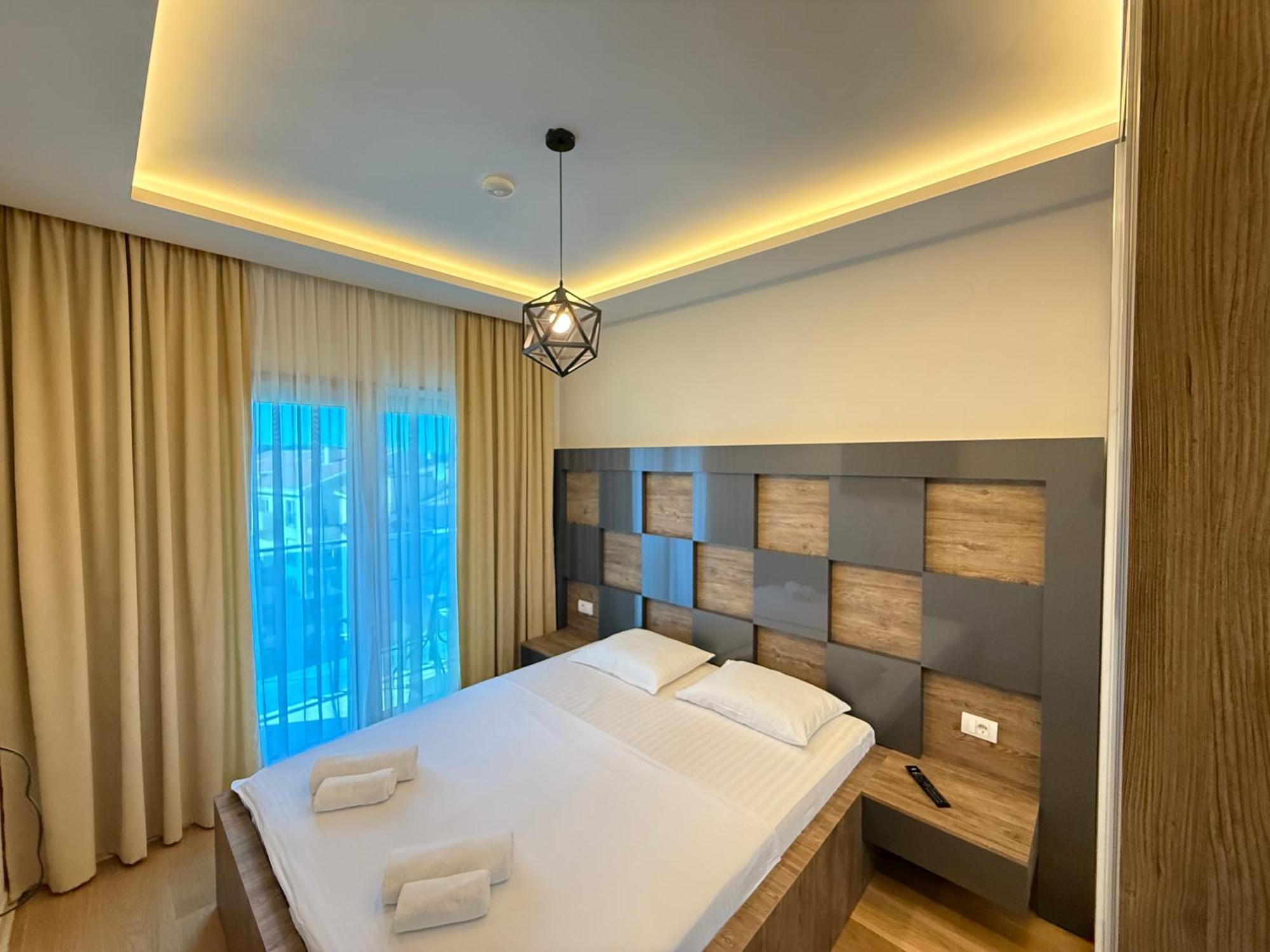 Deluxe One-Bedroom Apartment,1658791226:JPEG