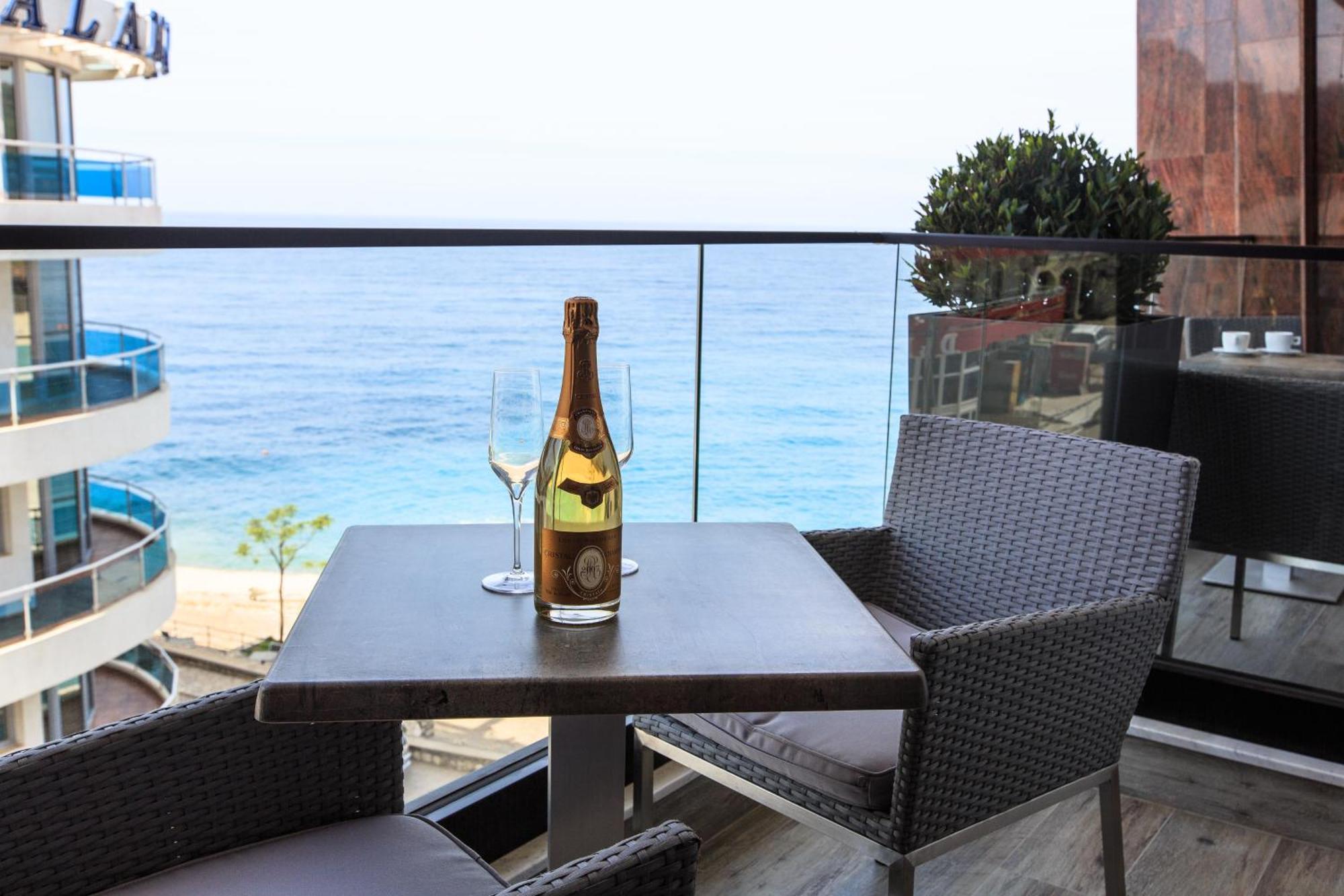 One-Bedroom Apartment with Balcony,1743051161:JPEG