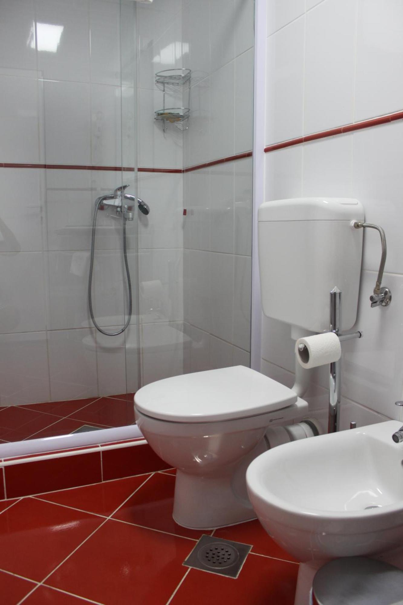 One-Bedroom Apartment with Balcony,1758551460:JPEG