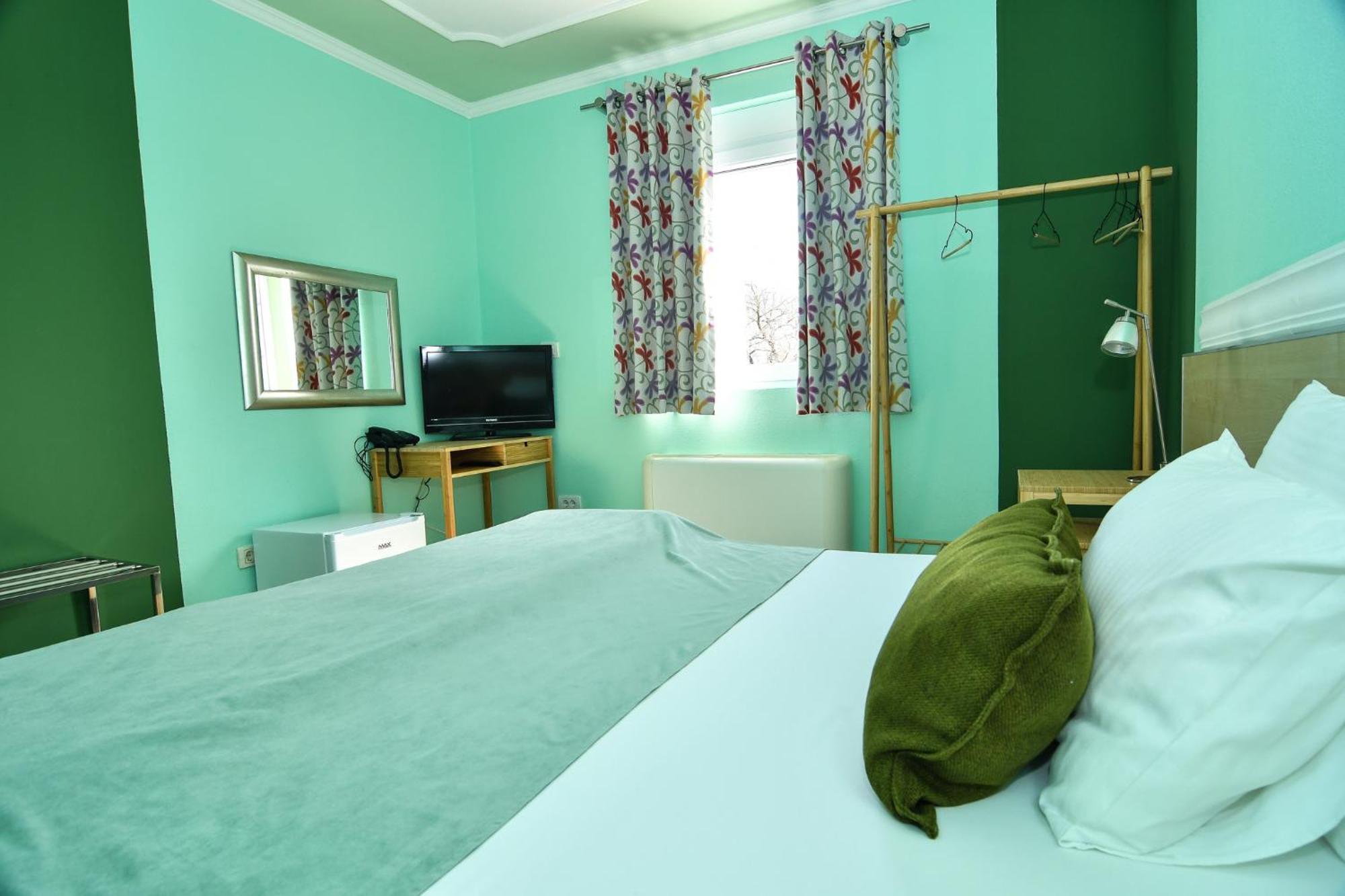 Standard Room,1758551509:JPEG