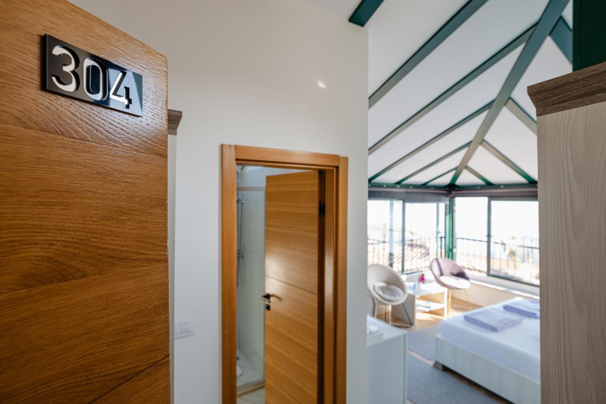 Deluxe Double Room with Sea View