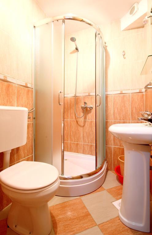 Double Room with Sea View,644603571:JPEG