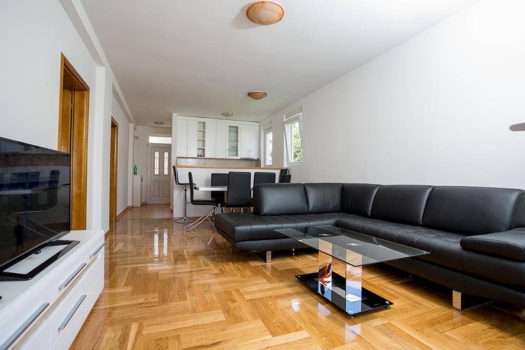 Luxe Appartement met 2 Slaapkamers - Eerste Verdieping