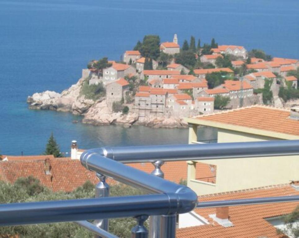 Studio with Balcony and Sea View,57172309:JPEG