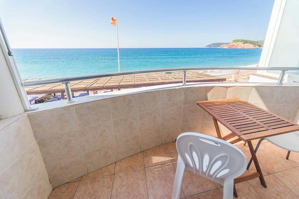 Quadruple Room with Sea View