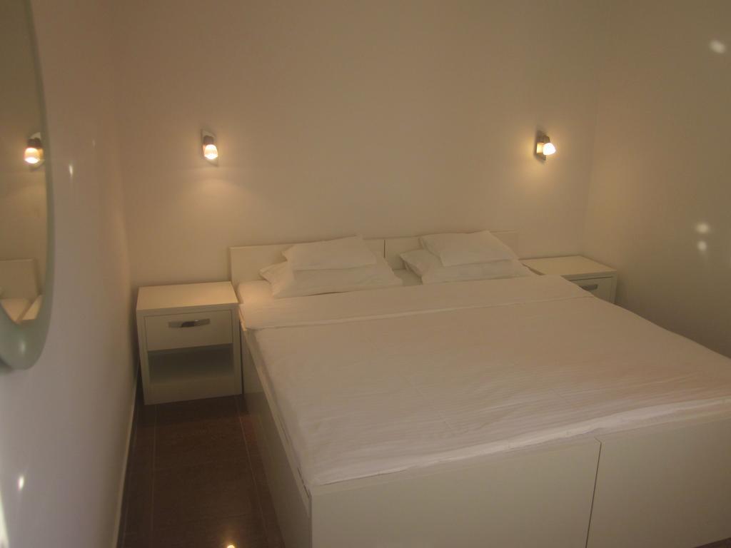 Suite con 2 Camere da Letto e 1 Divano-letto