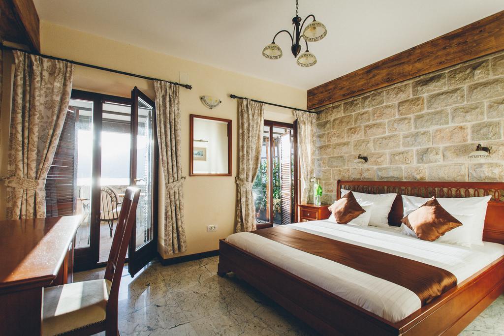 Standard Double Room with Terrace,450458319:JPEG