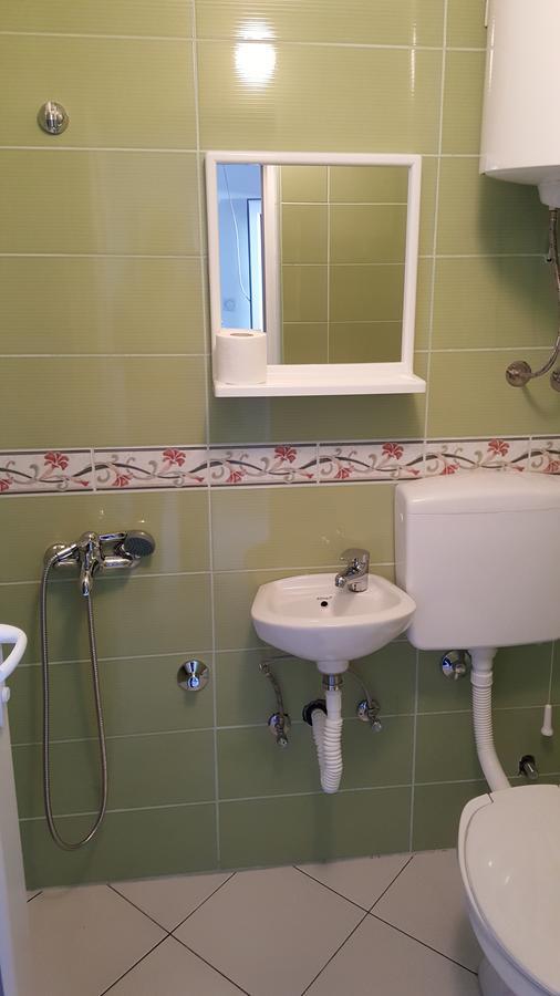 Dreibettzimmer mit eigenem Bad