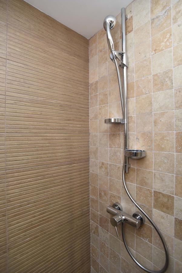 Superior Apartment,640913421:JPEG