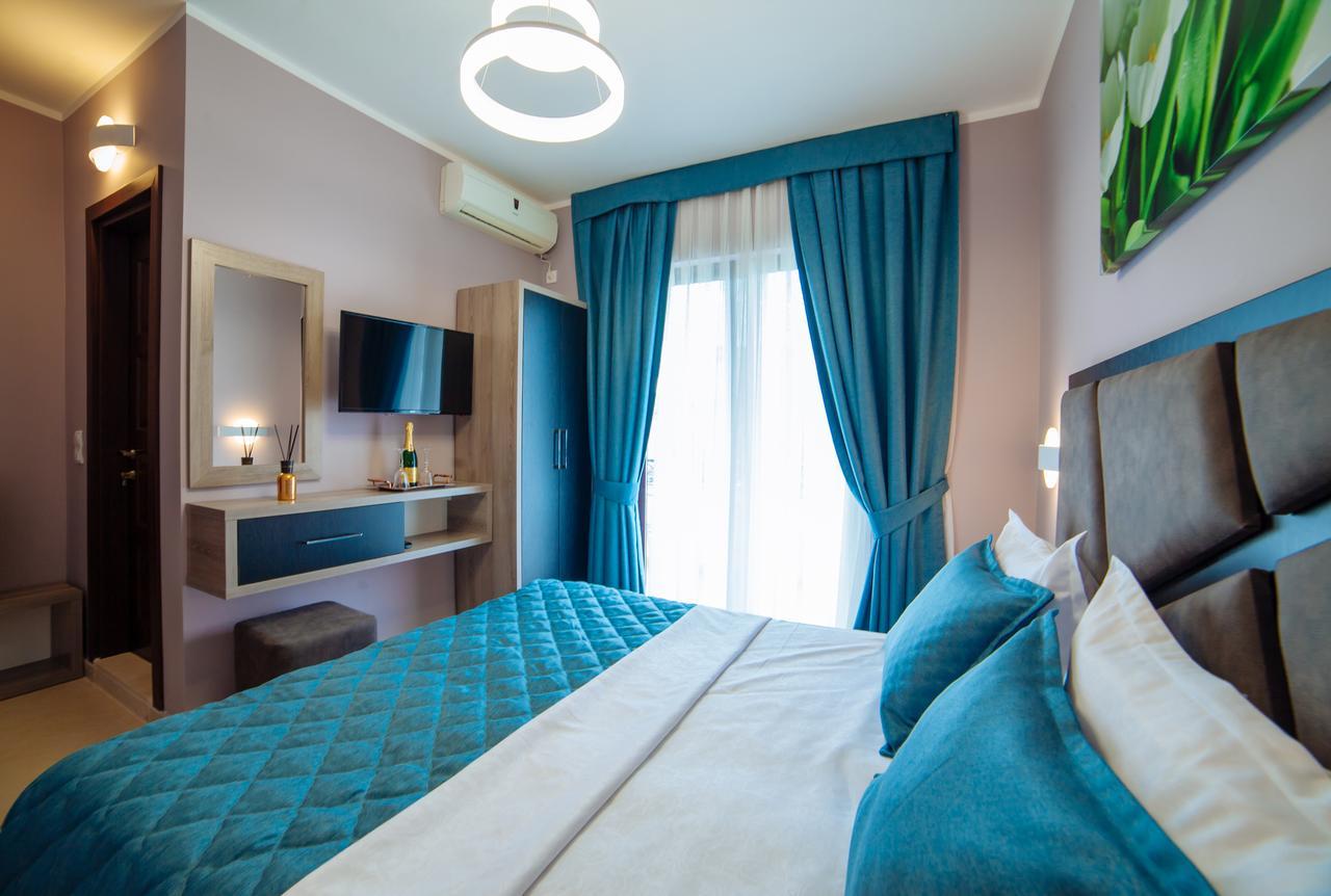 Double Room with Balcony and Sea View