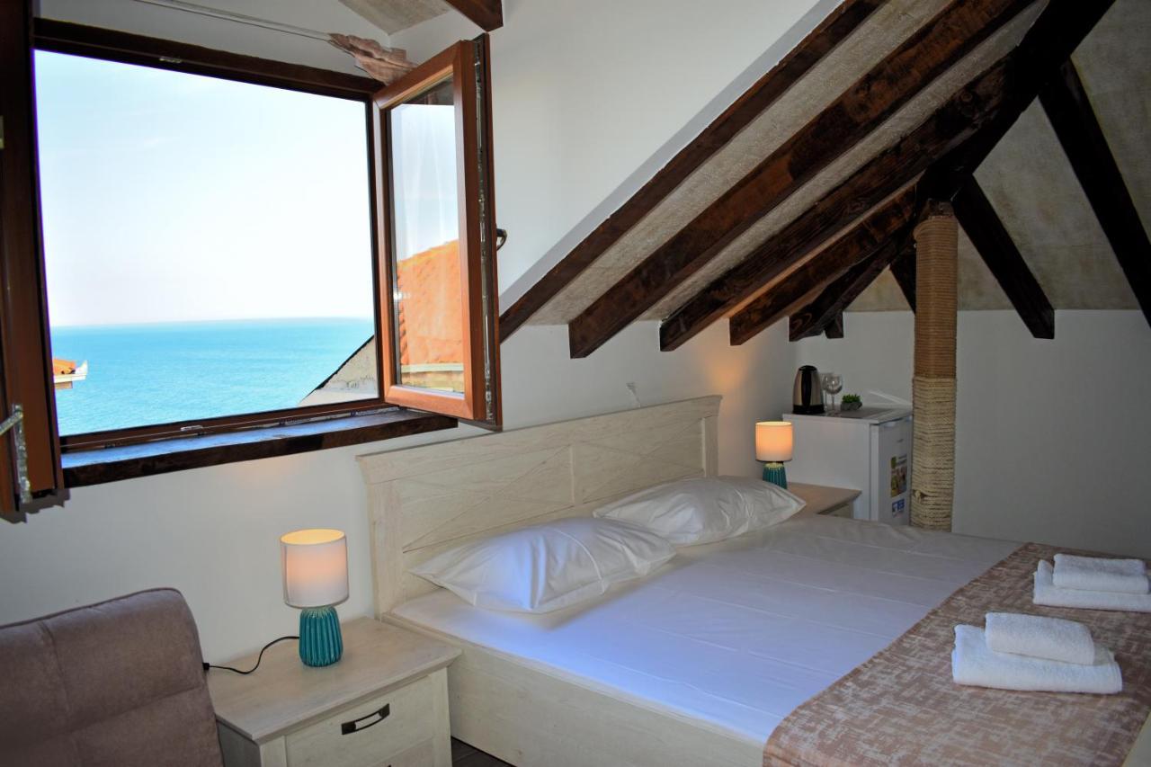 Double Room with Balcony and Sea View