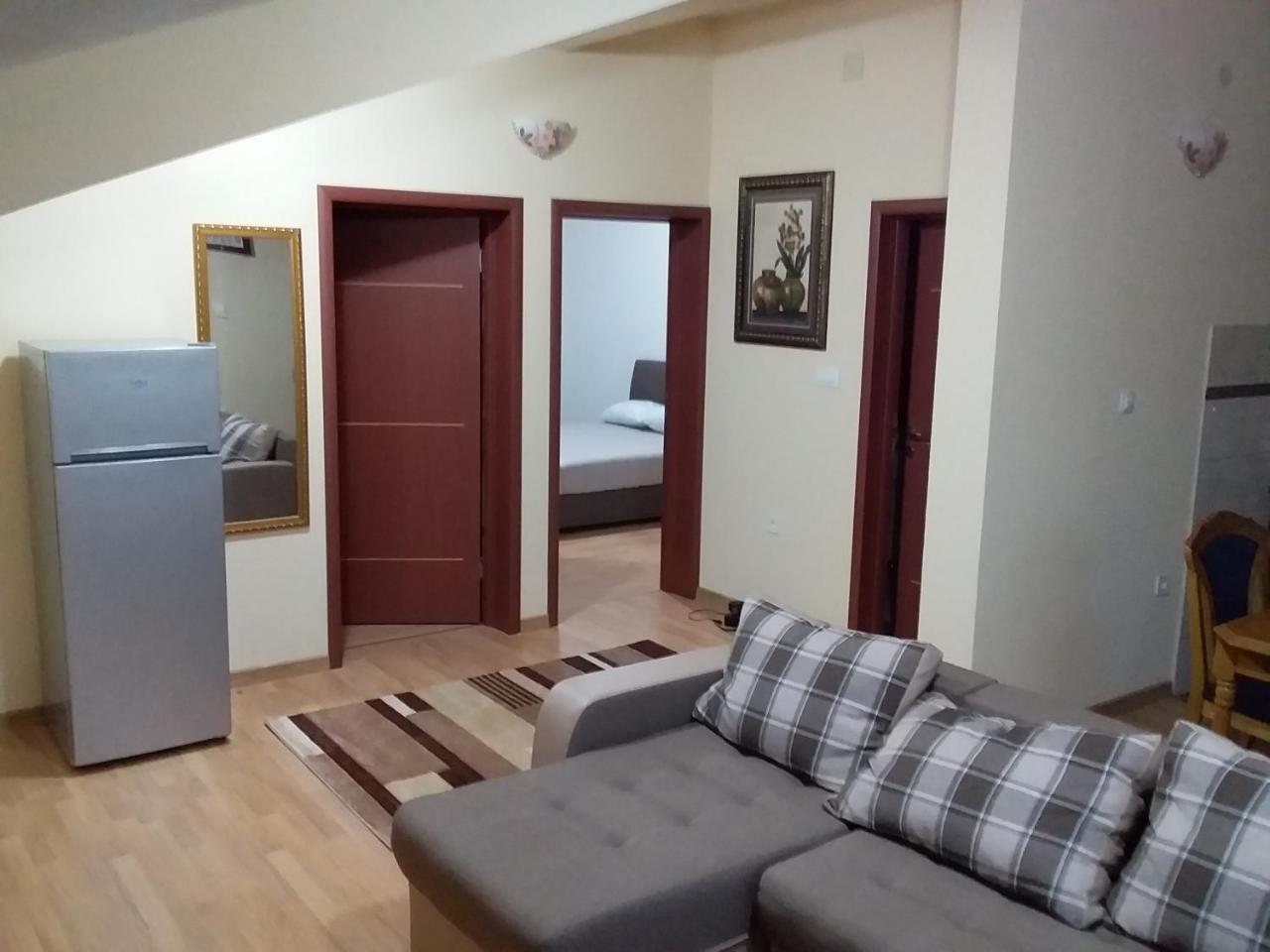 Two-Bedroom Apartment,752365460:JPEG