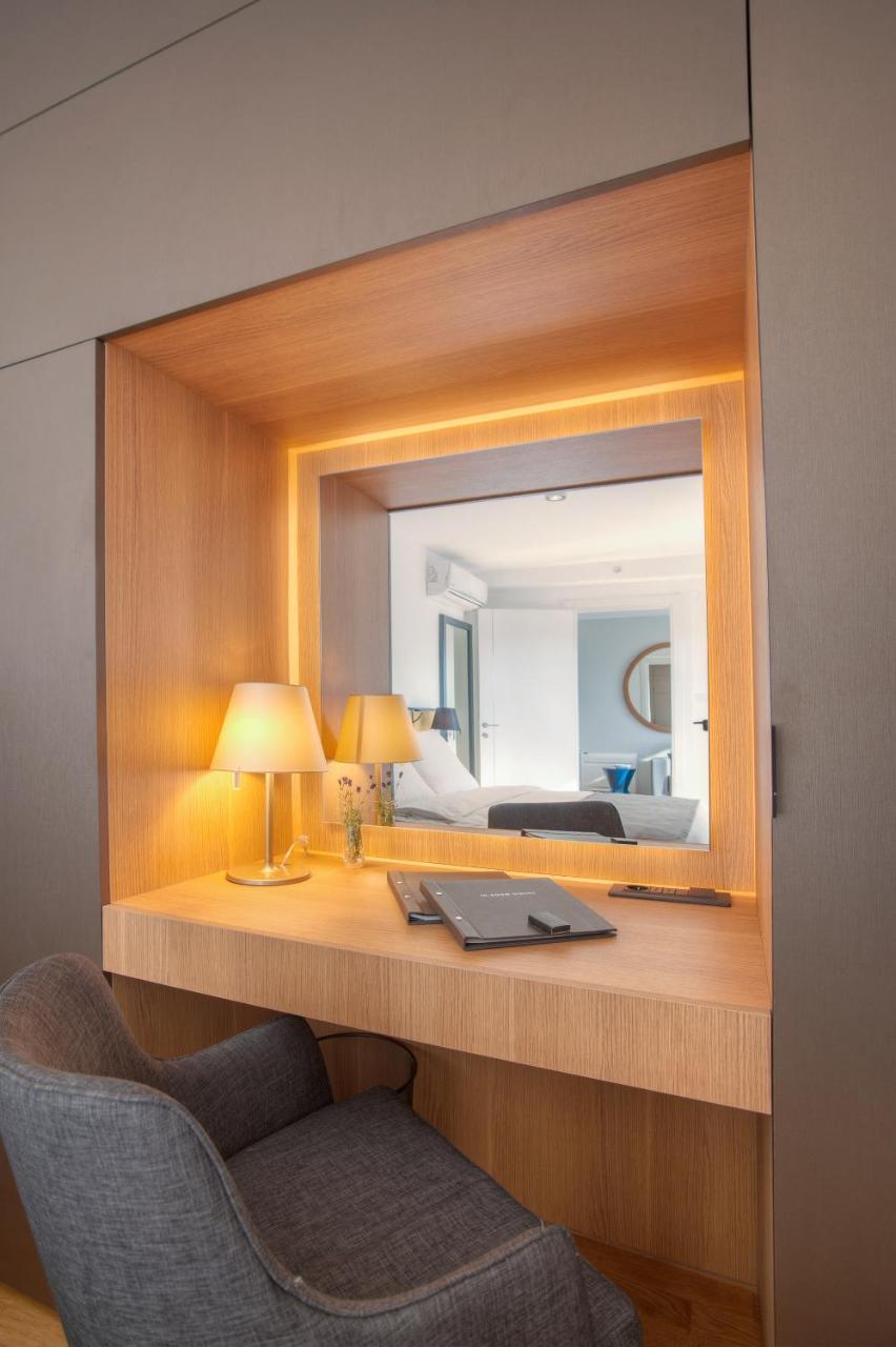 Deluxe Double Room with City View