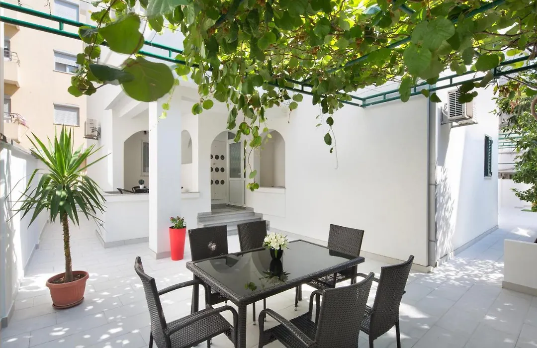 Mediterranean Apartment Budva-1