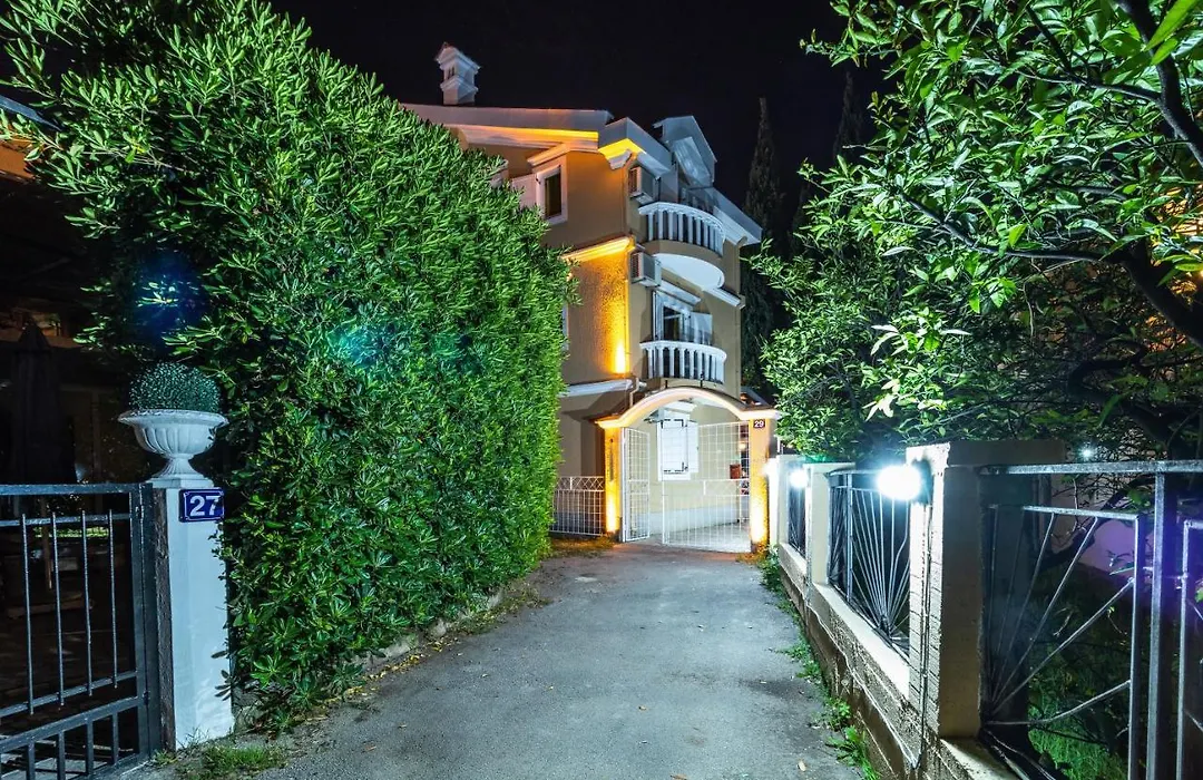 Hostel Budva-1