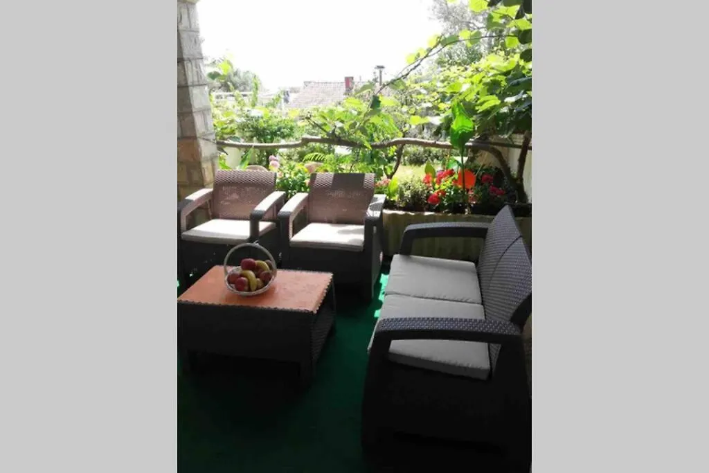 Bmv Apartment 2 With Big Terrace-1