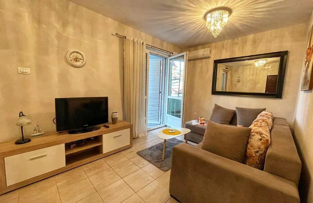 Apartman M&U-1