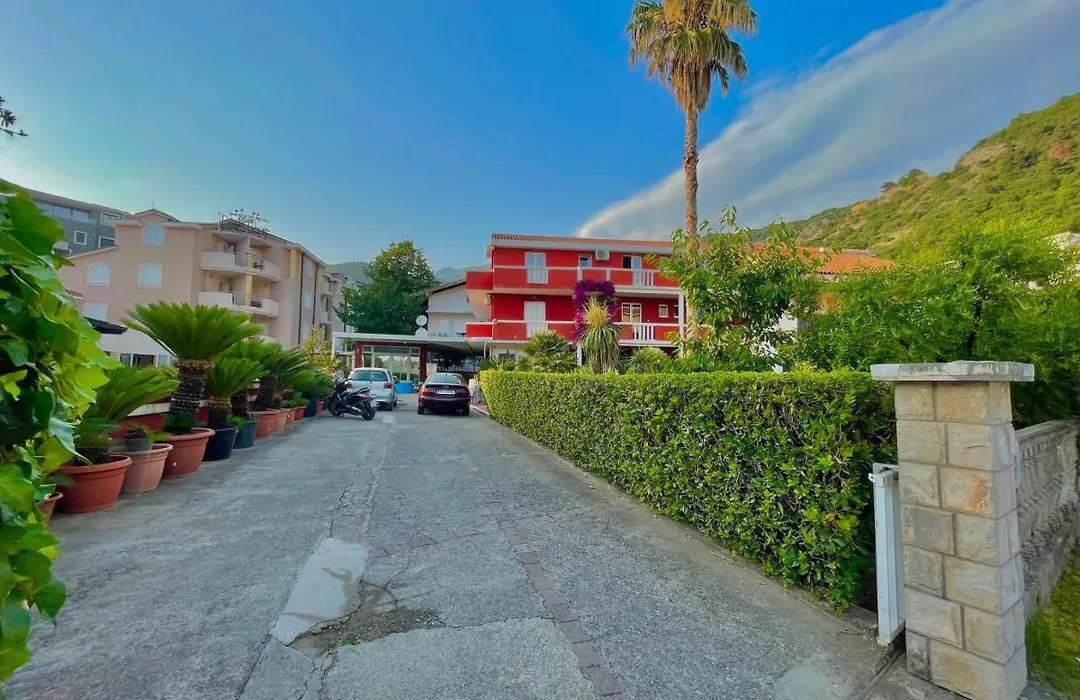 Vila L Budva-1