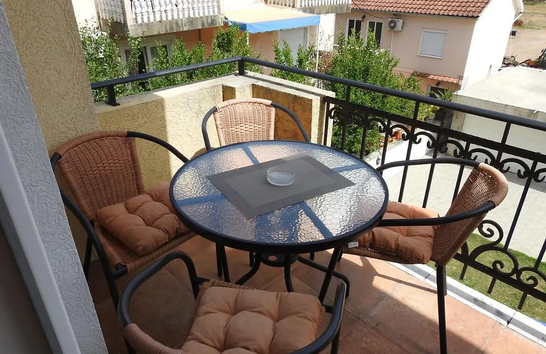 Luna Apartments-1