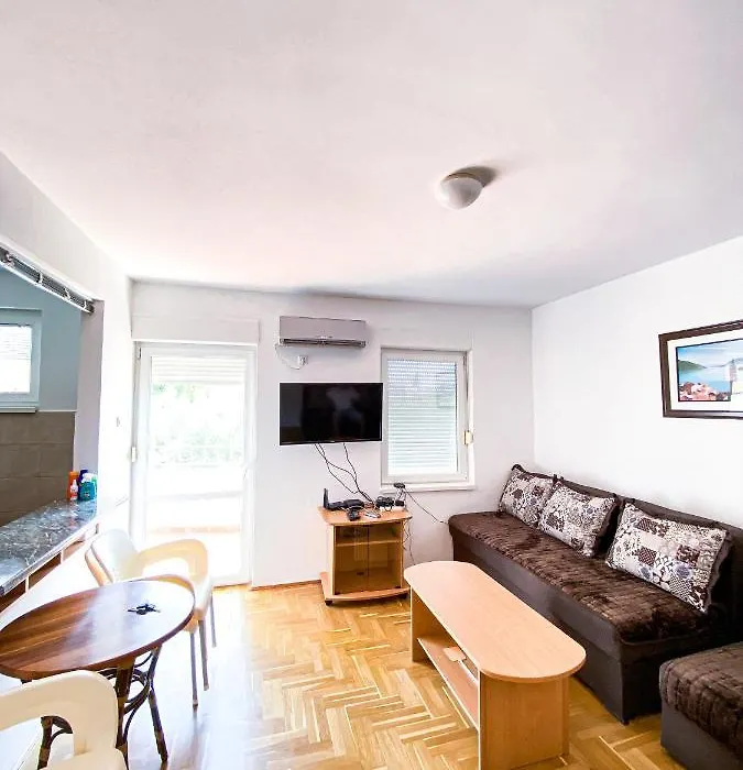 Julija Apartment-1