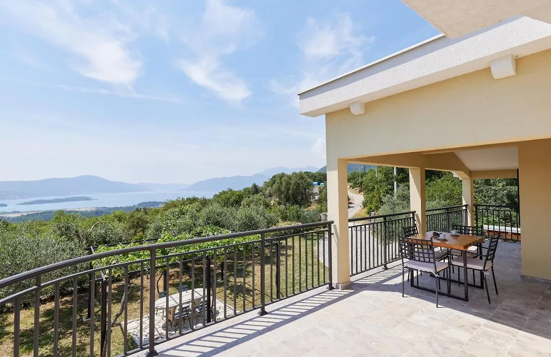 Villa Forest&Blue-1