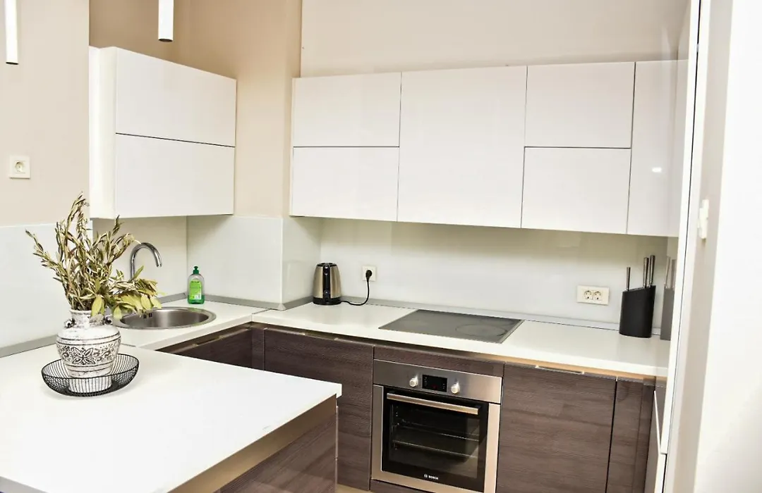 S&L Two Bedroom Apartment In Tre Canne-1