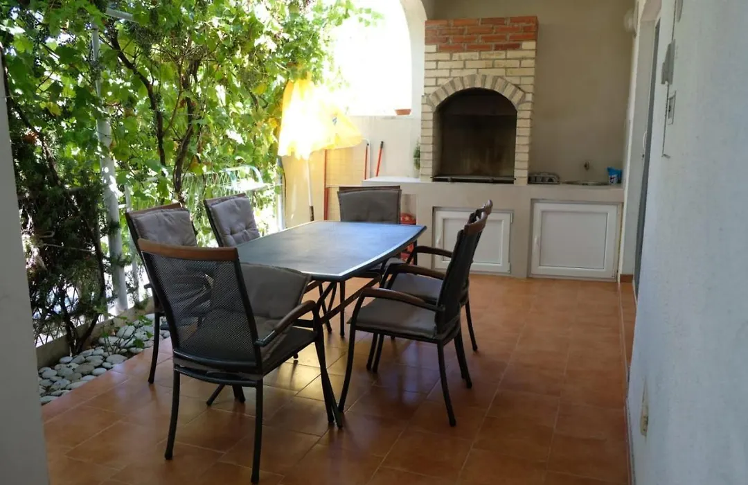 Bogumila Apartman Buljarica-1