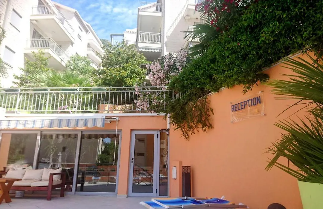 Petrovac Bay Monte-1