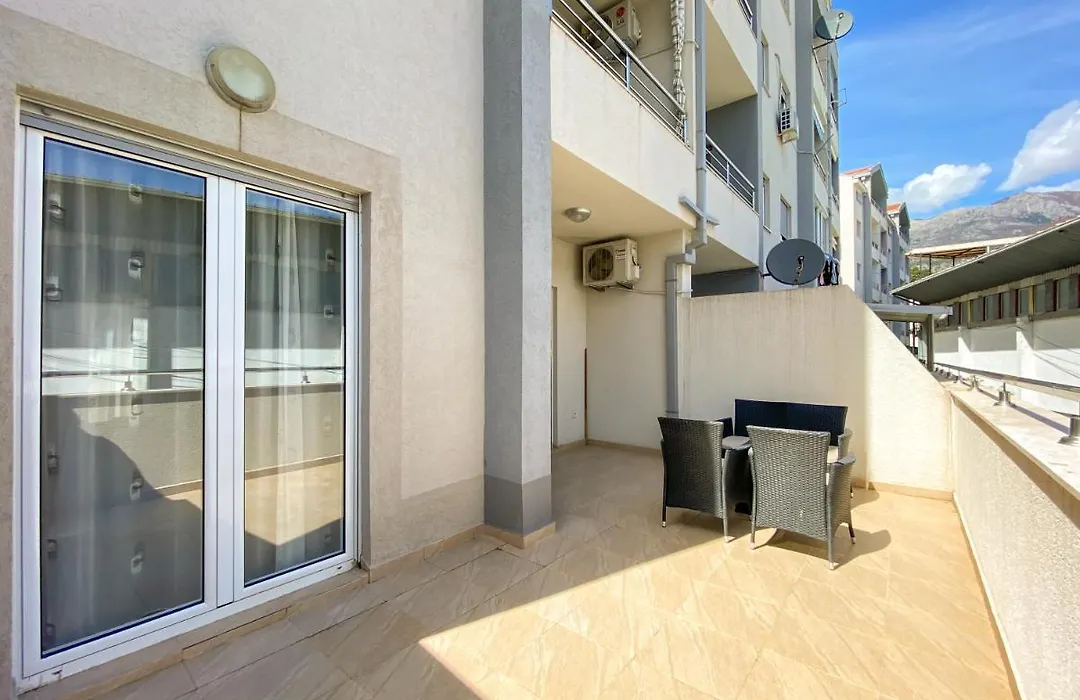 Apartments Luka Bu2-1