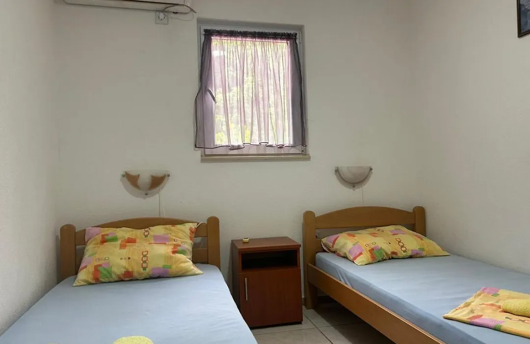 Apartmani Laki-1