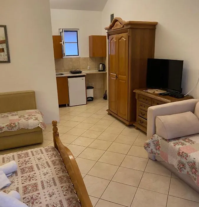 Becovic Apartments Boutique Hotel-1