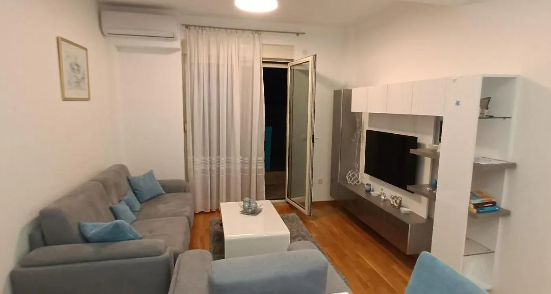Apartman Lorena - Blizu Slovenske Plaze, Garaza-1