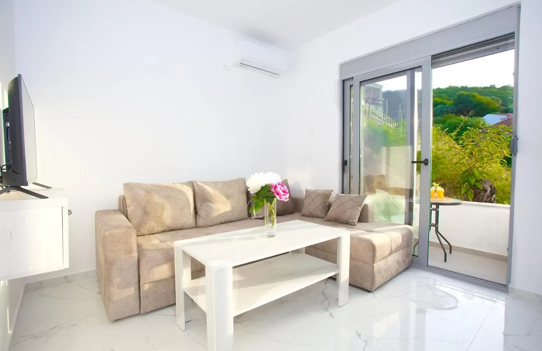 Nesi Apartments-1