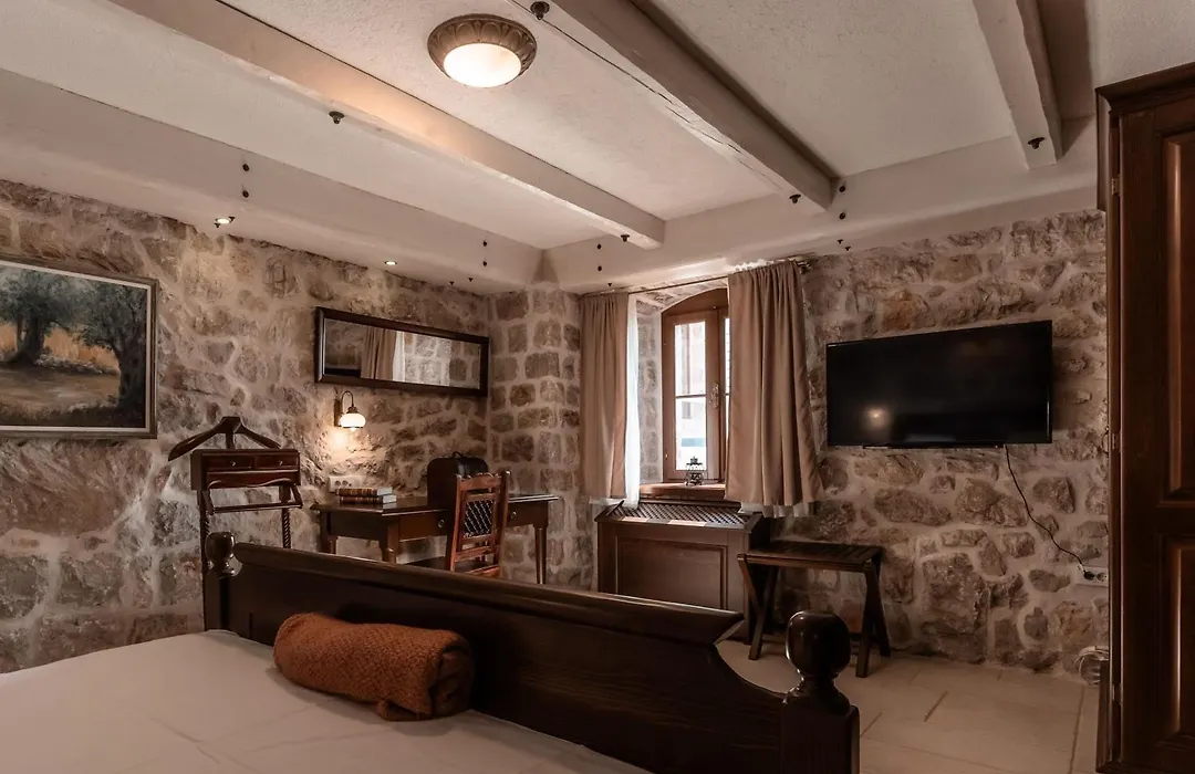 Talici Hill - Rustic Villas-1