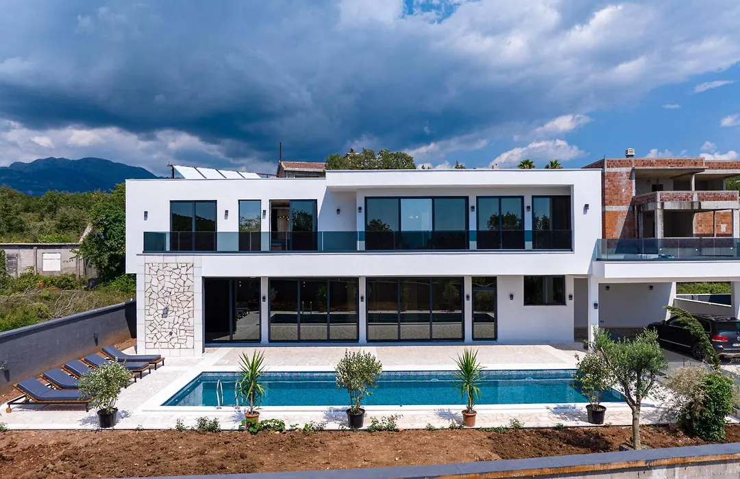 Villa Una-1