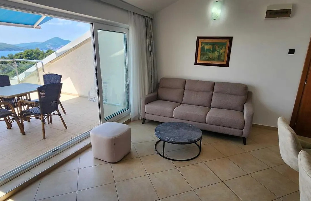 Vila Mitrovich-1